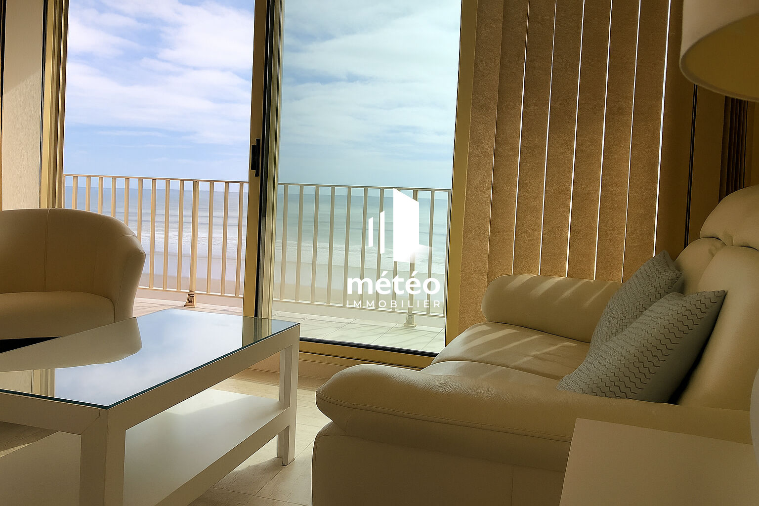 APPARTEMENT FACE MER AUX SABLES D  OLONNE !!
