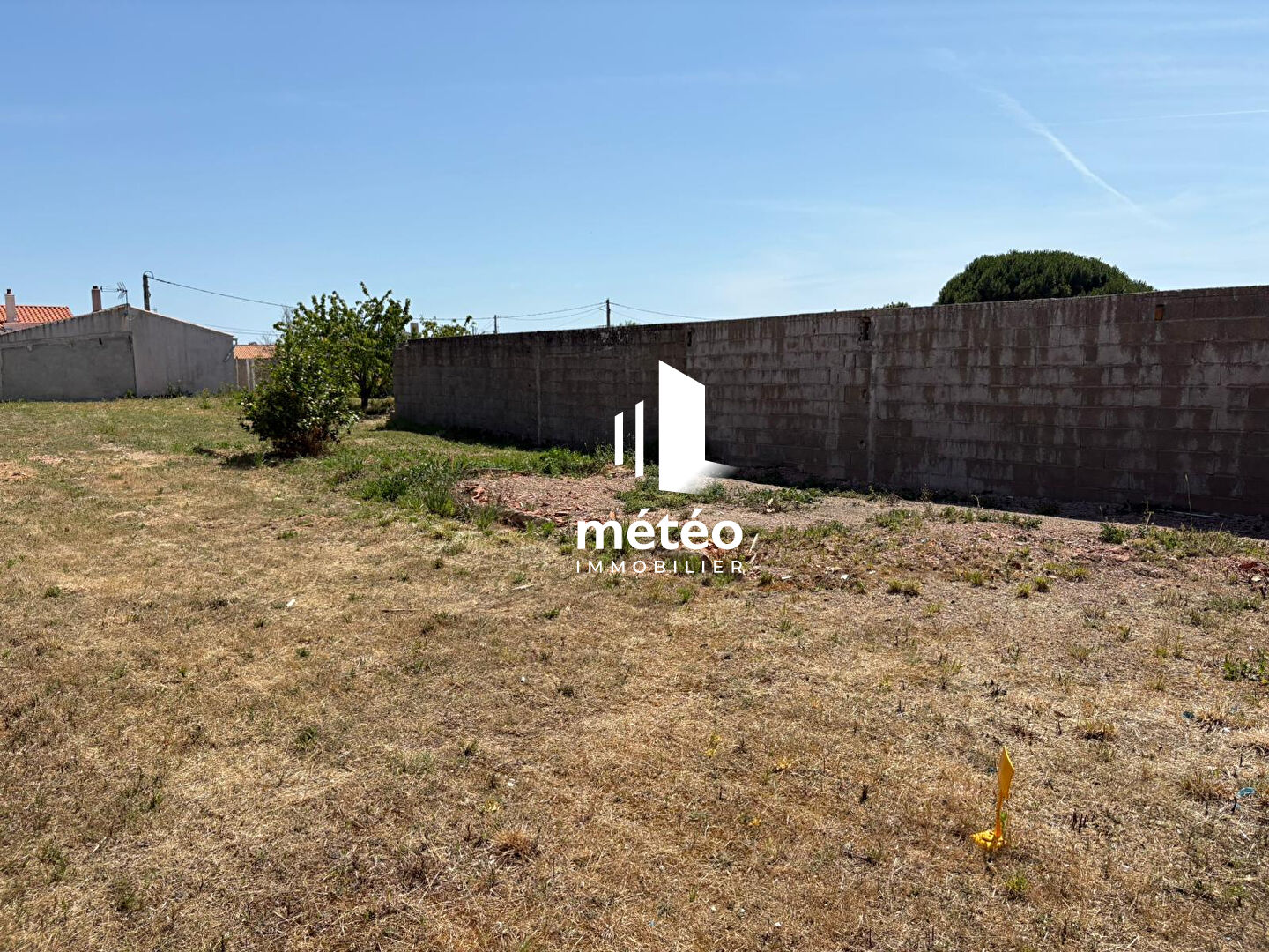 Terrain 956m²