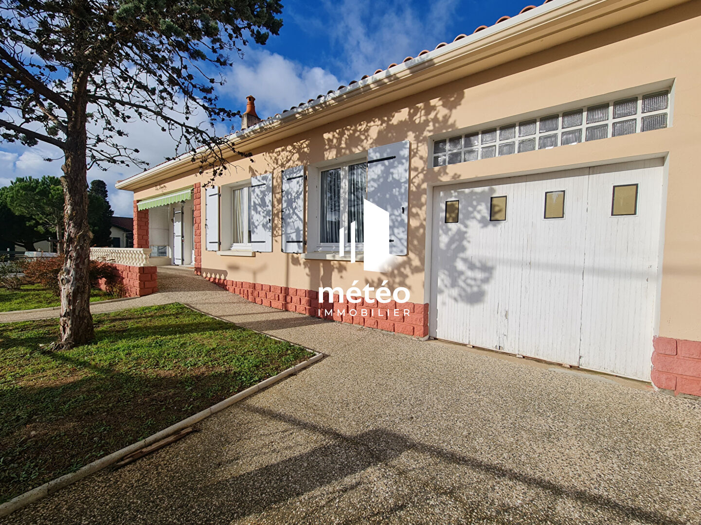 Maison de plain pied située en plein centre de la Tranche-sur-Mer !