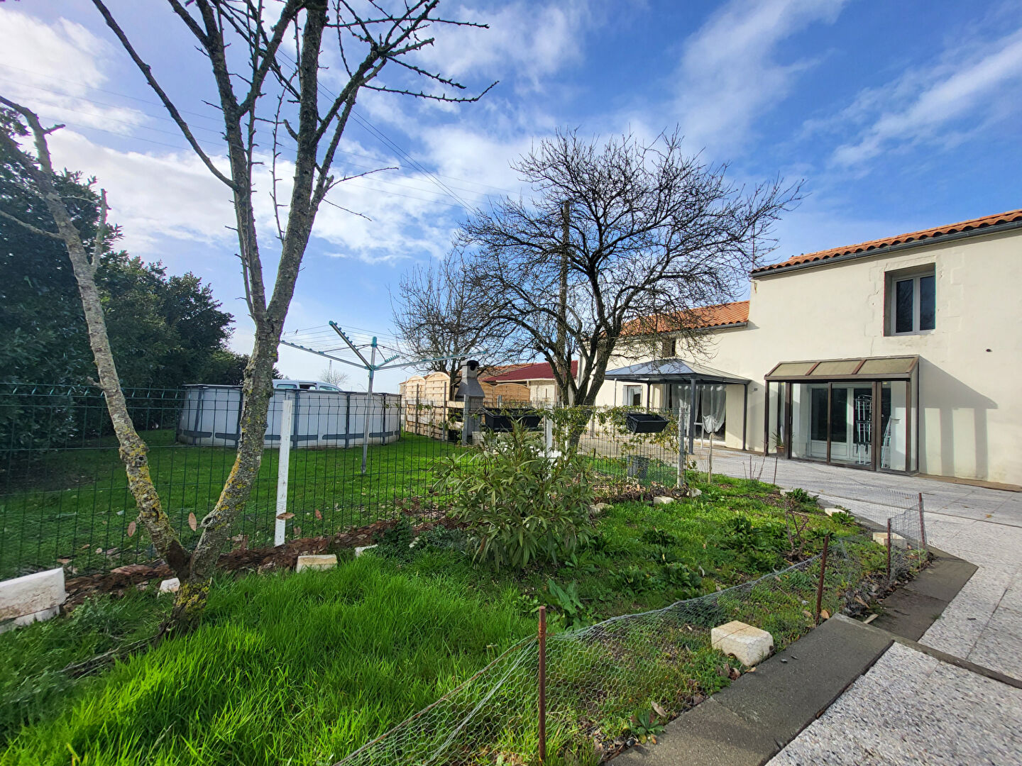 Maison type fermette 4 chambres  à vendre à Moreilles
