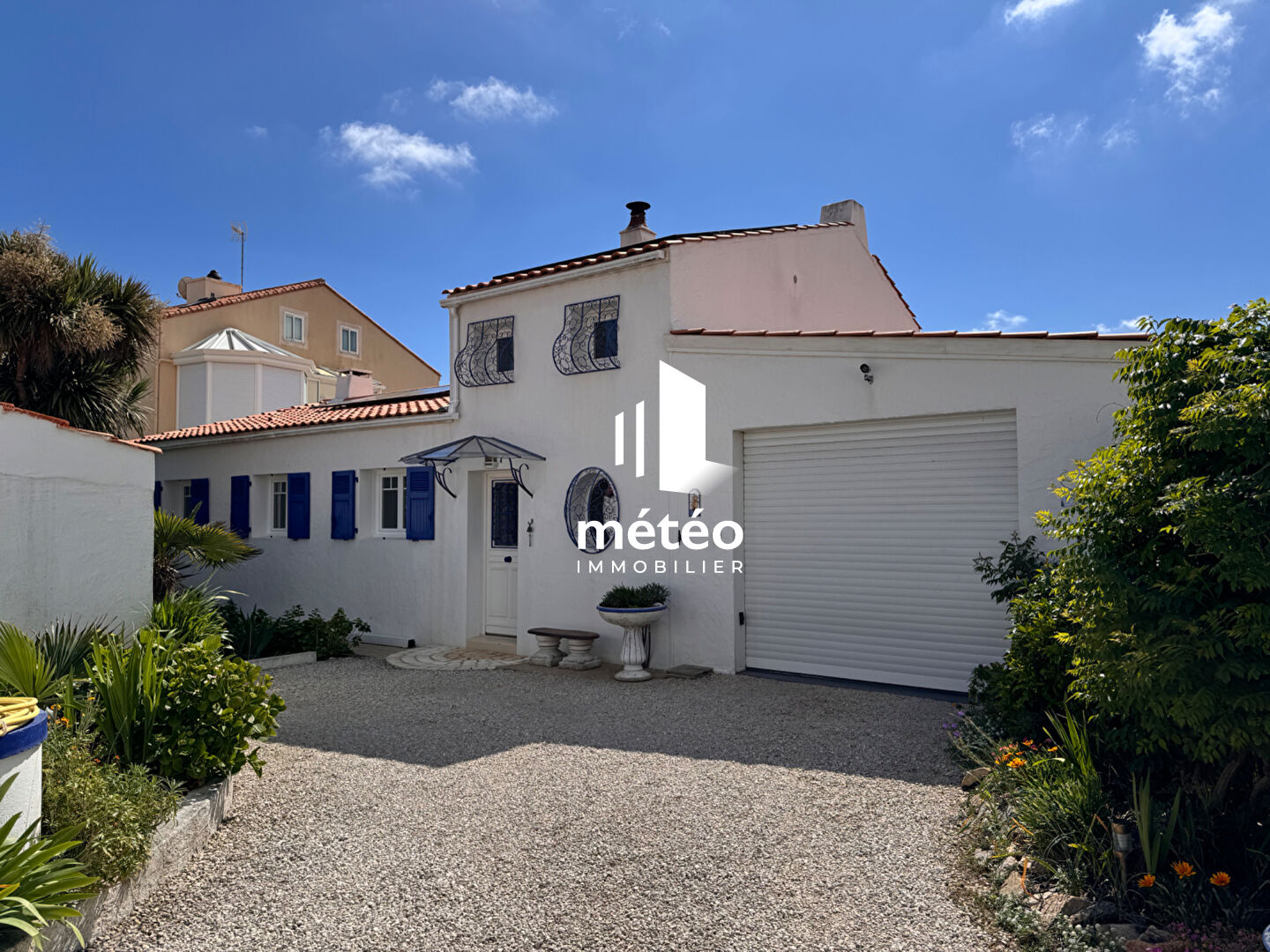 Maison à vendre à la Chaume avec vue mer et proche de la plage